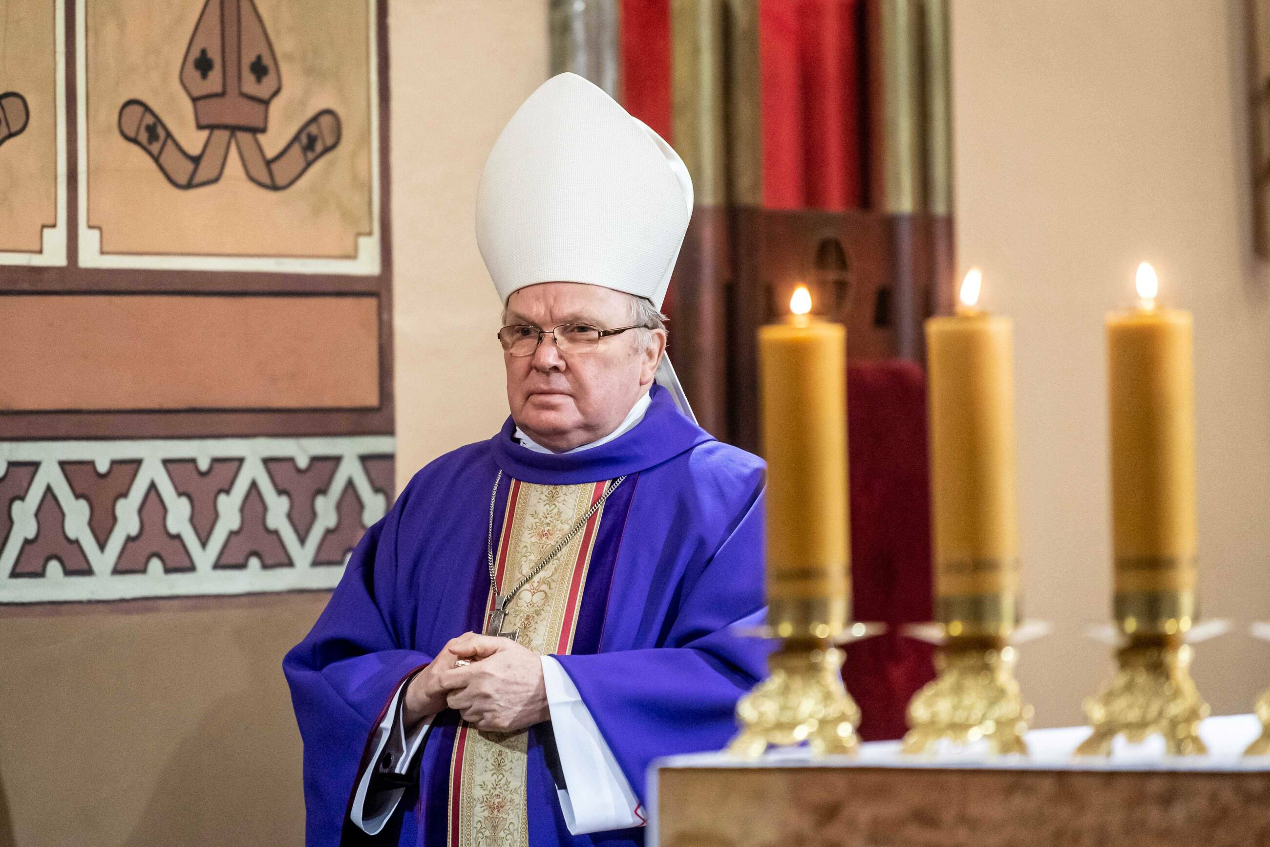 Arcybiskup senior archidiecezji wrocławskiej Marian Gołębiewski