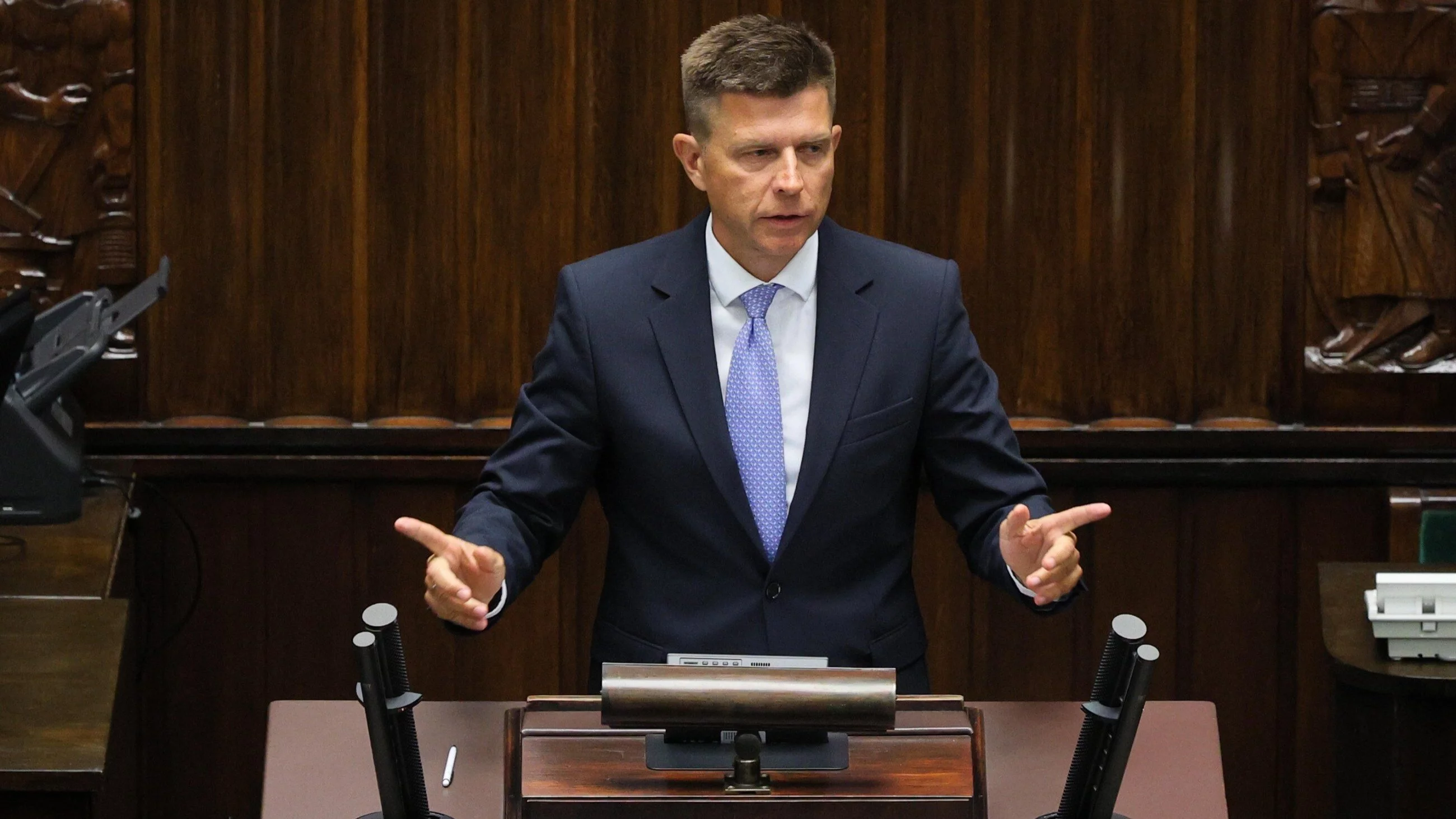 Poseł koalicji pisze o prywatyzacji "niektórych państwowych firm"