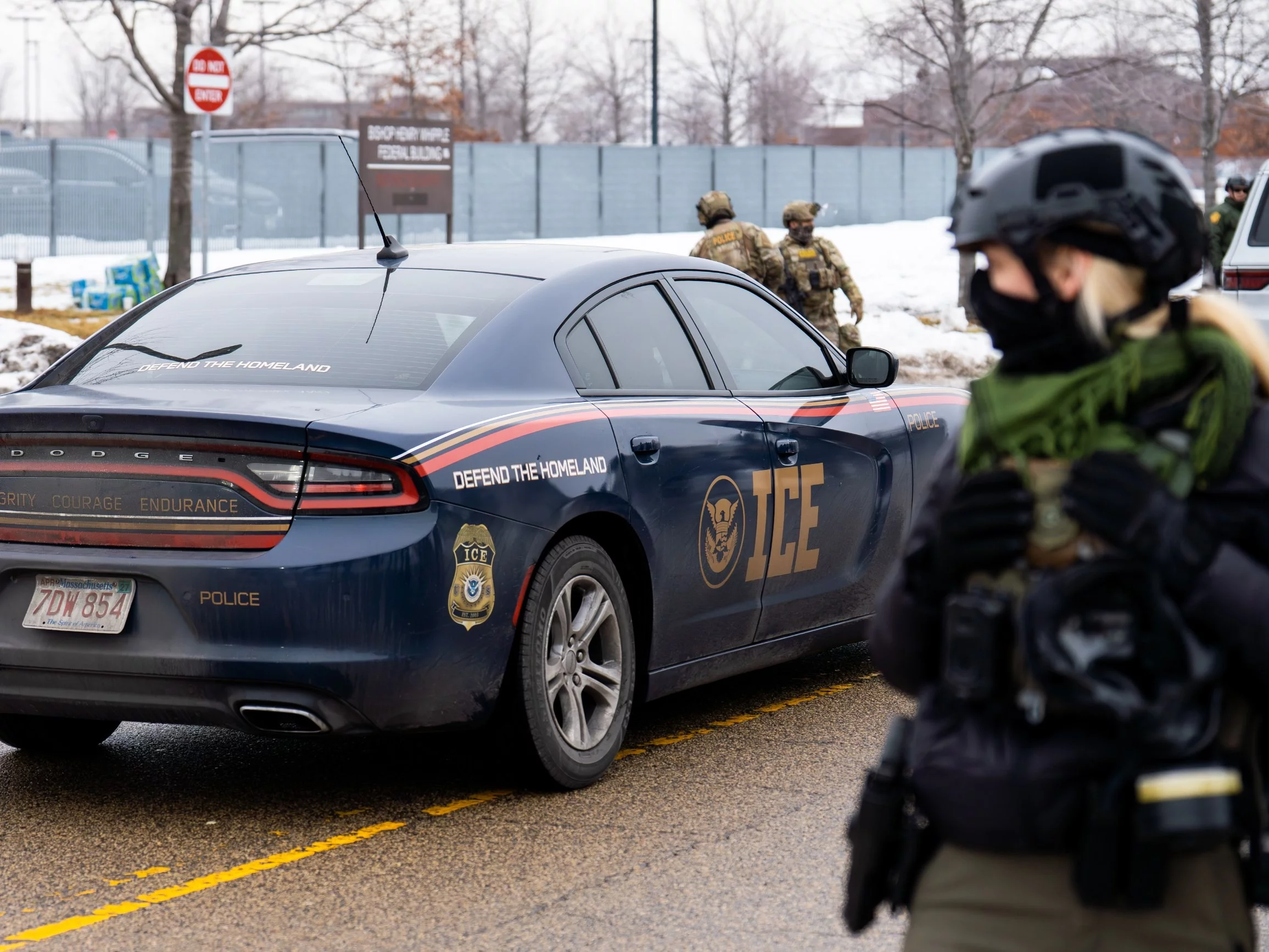 Funkcjonariusze ICE w Minneapolis