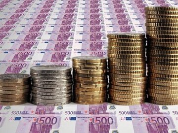 Pieniądze w walucie euro. Zdj. ilustracyjne