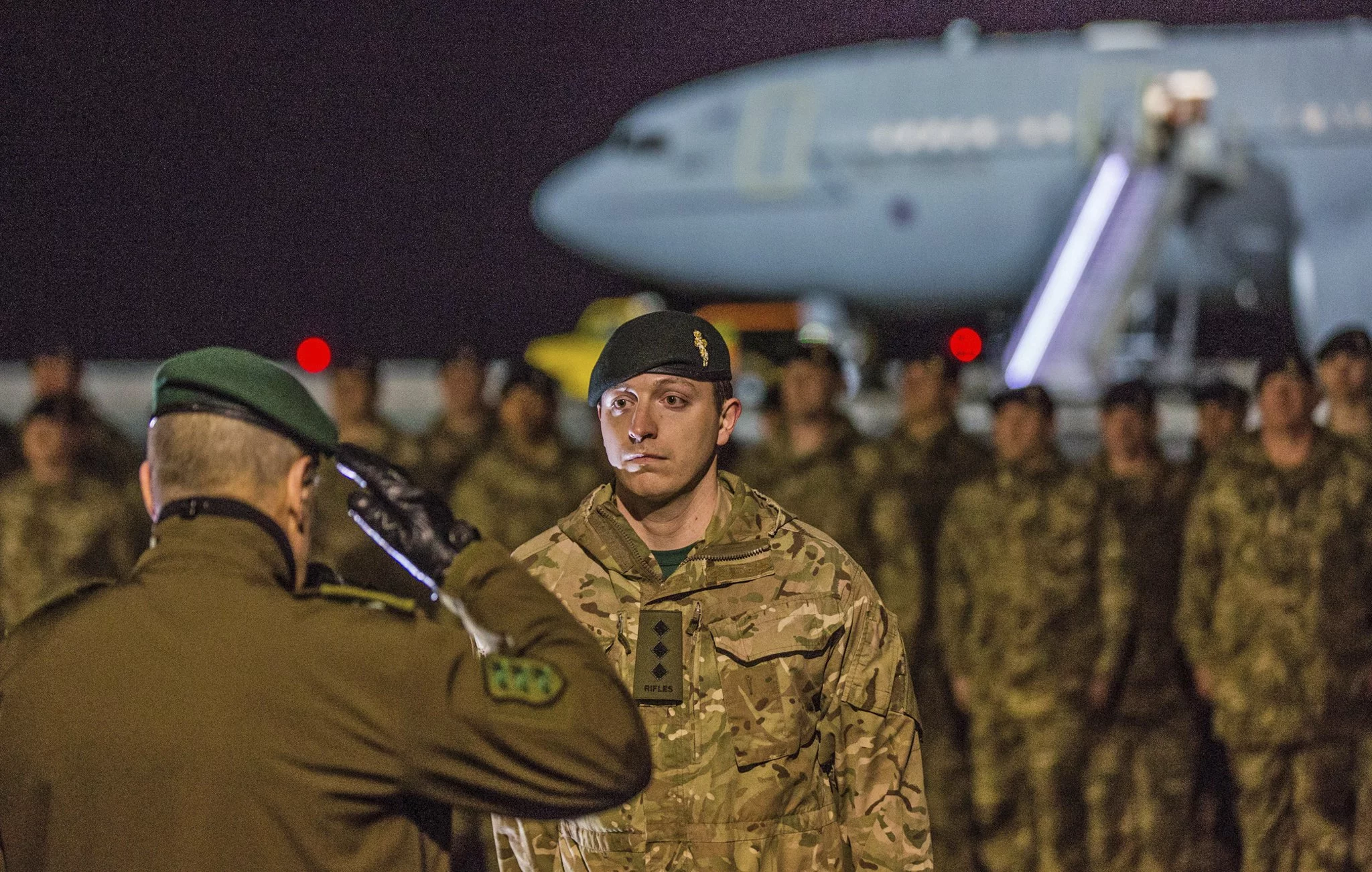 Powitanie brytyjskich żołnierzy w Estonii