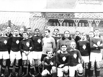 Pierwsza, w dziejach reprezentacja Polski w piłce nożnej