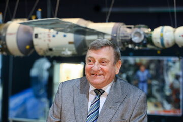 Pierwszy i jedyny w dotychczasowej historii Polak, który odbył lot w kosmos, gen. Mirosław Hermaszewski