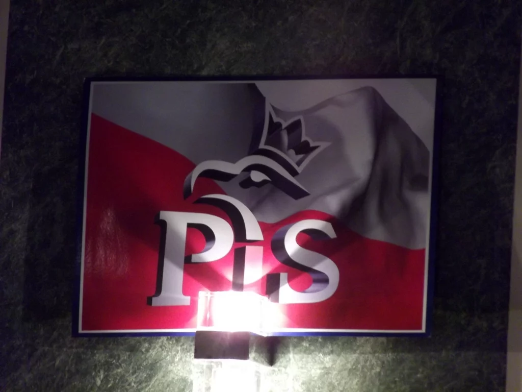 Logo PiS