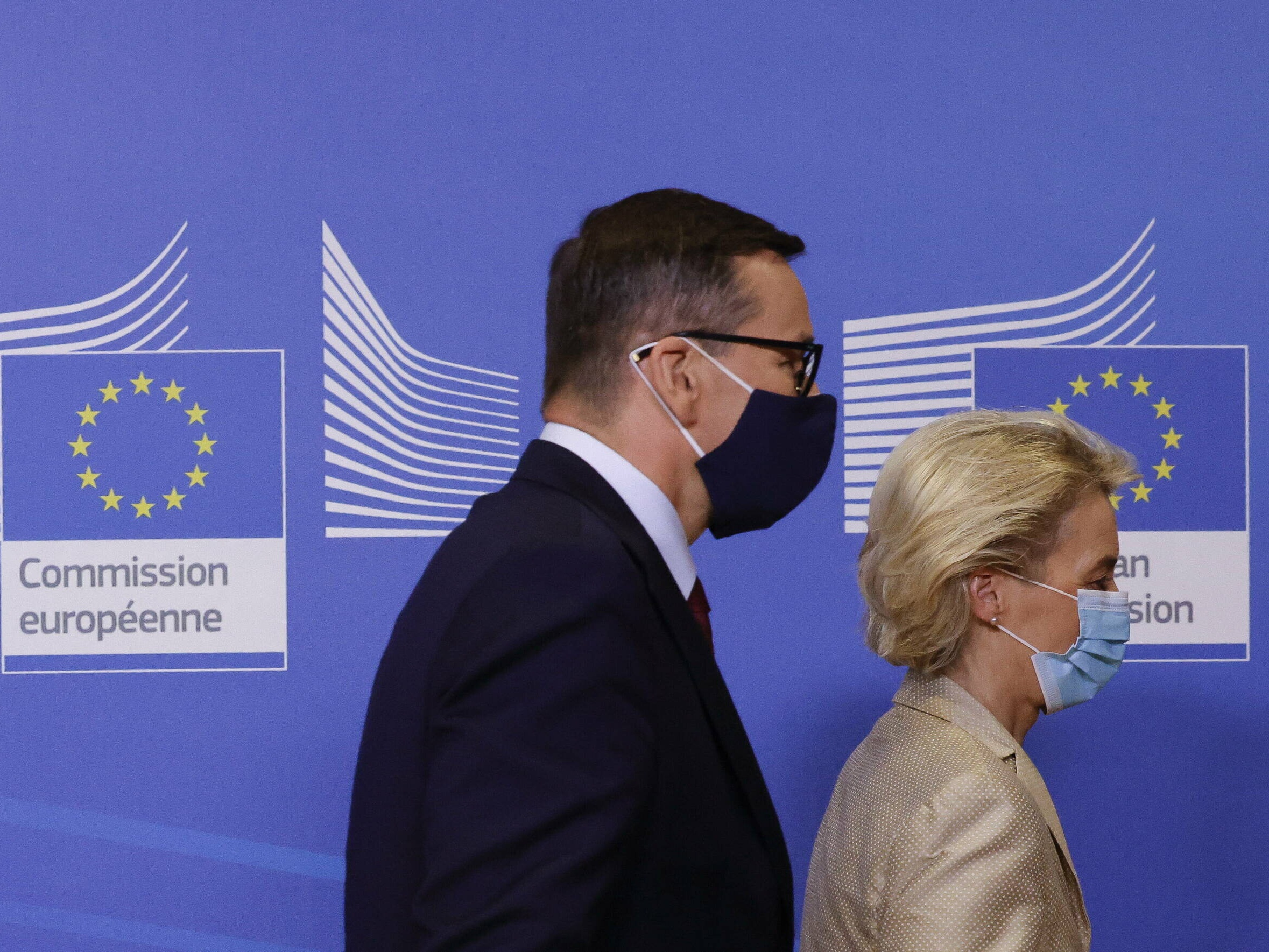 Premier Mateusz Morawiecki, szefowa KE Ursula Von den Leyen