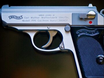 Pistolet Walther PPK, zdjęcie ilustracyjne