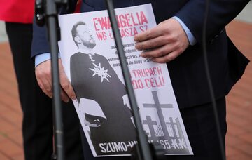 Plakaty oczerniające ministra Szumowskiego pojawiły się w Warszawie