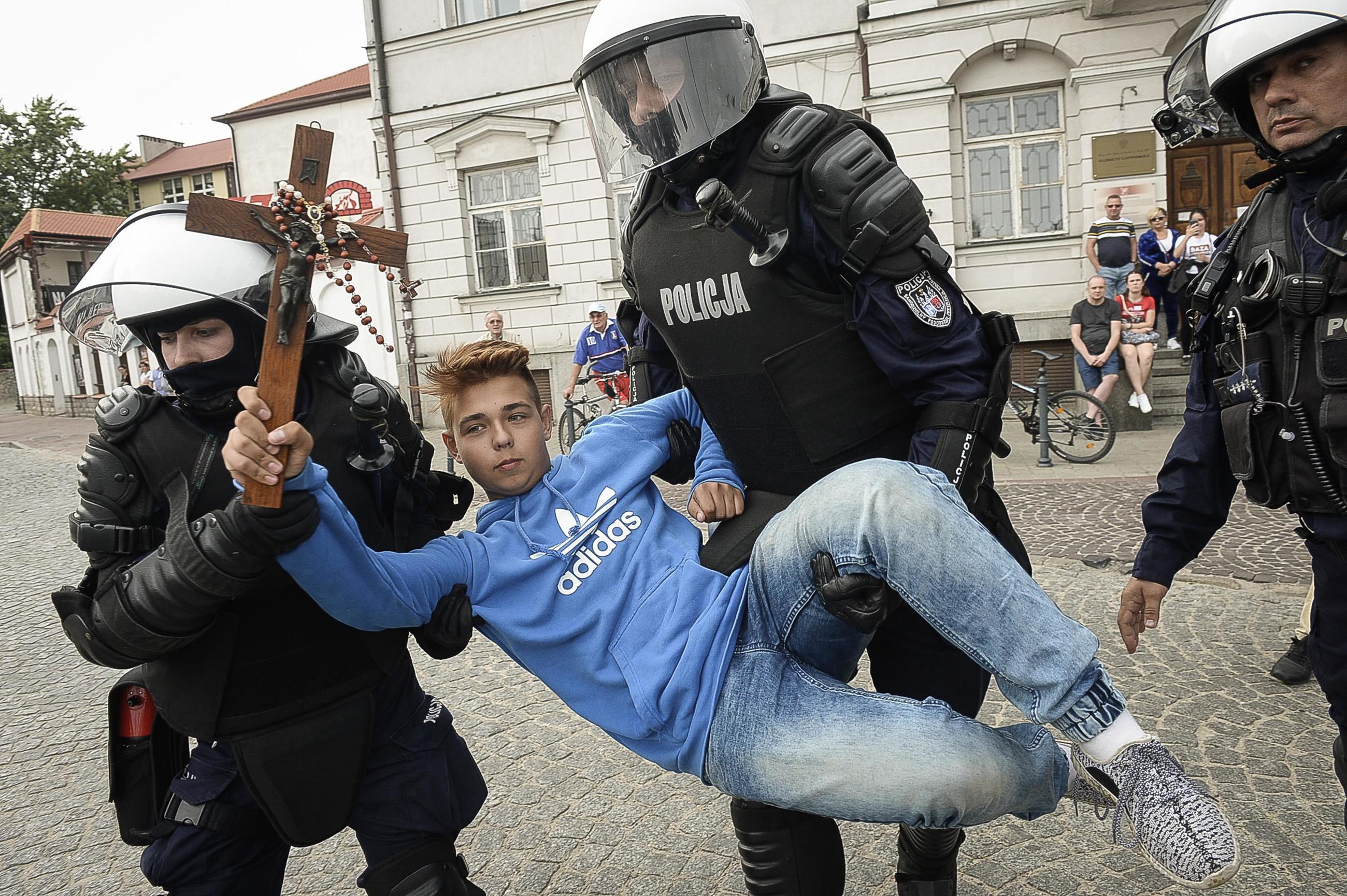 Jakub Baryła podczas Marszu Równości w Płocku