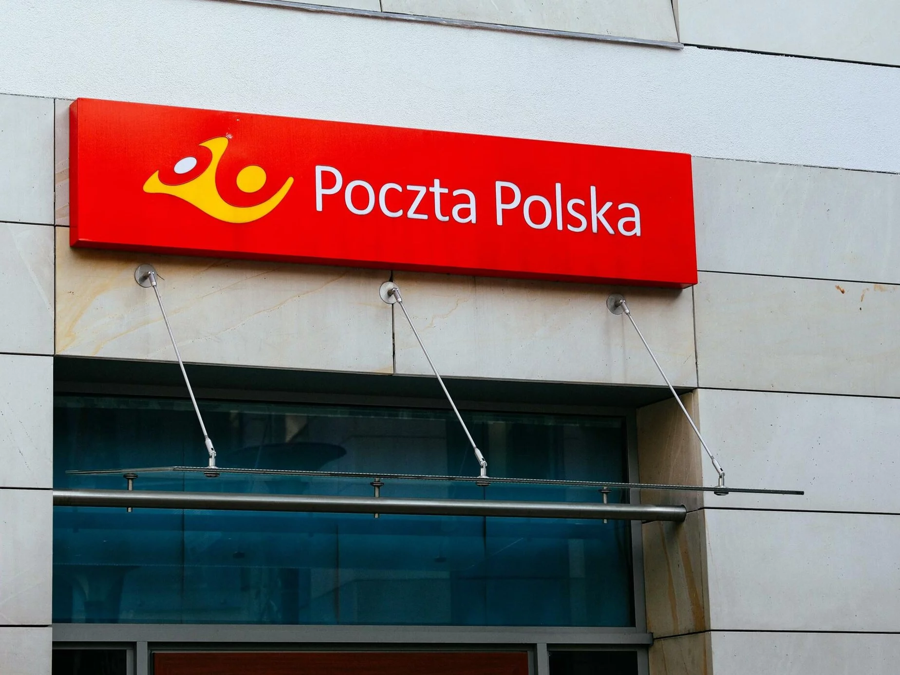 Poczta Polska chce uderzyć w banki? Spółka zapowiada nowe usługi finansowe
