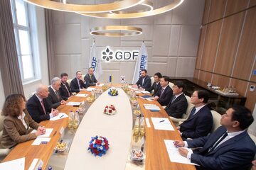 Podpisanie umowy pomiędzy Grupą DF International, a Hyundai Engineering Co. Ltd