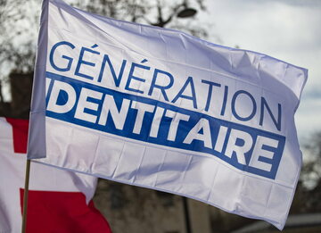 „Pokolenie tożsamościowe”, to powstała w 2012 r. prawicowa organizacja polityczna, prowadząca działania na rzecz podtrzymania we francuskim społeczeństwie tożsamości narodowej, sprzeciwiająca się islamizacji oraz imigracji.