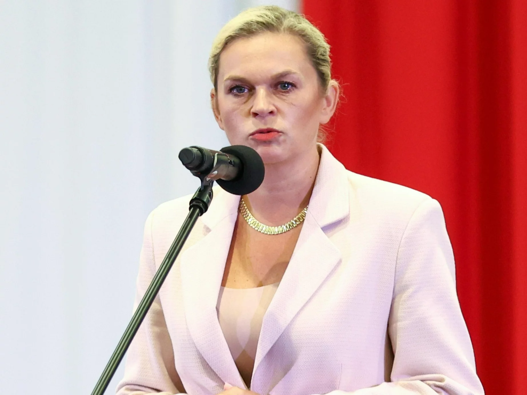 Decyzja Nowackiej wywołała burze. Polacy chcą zmian: Miażdżące wyniki sondażu