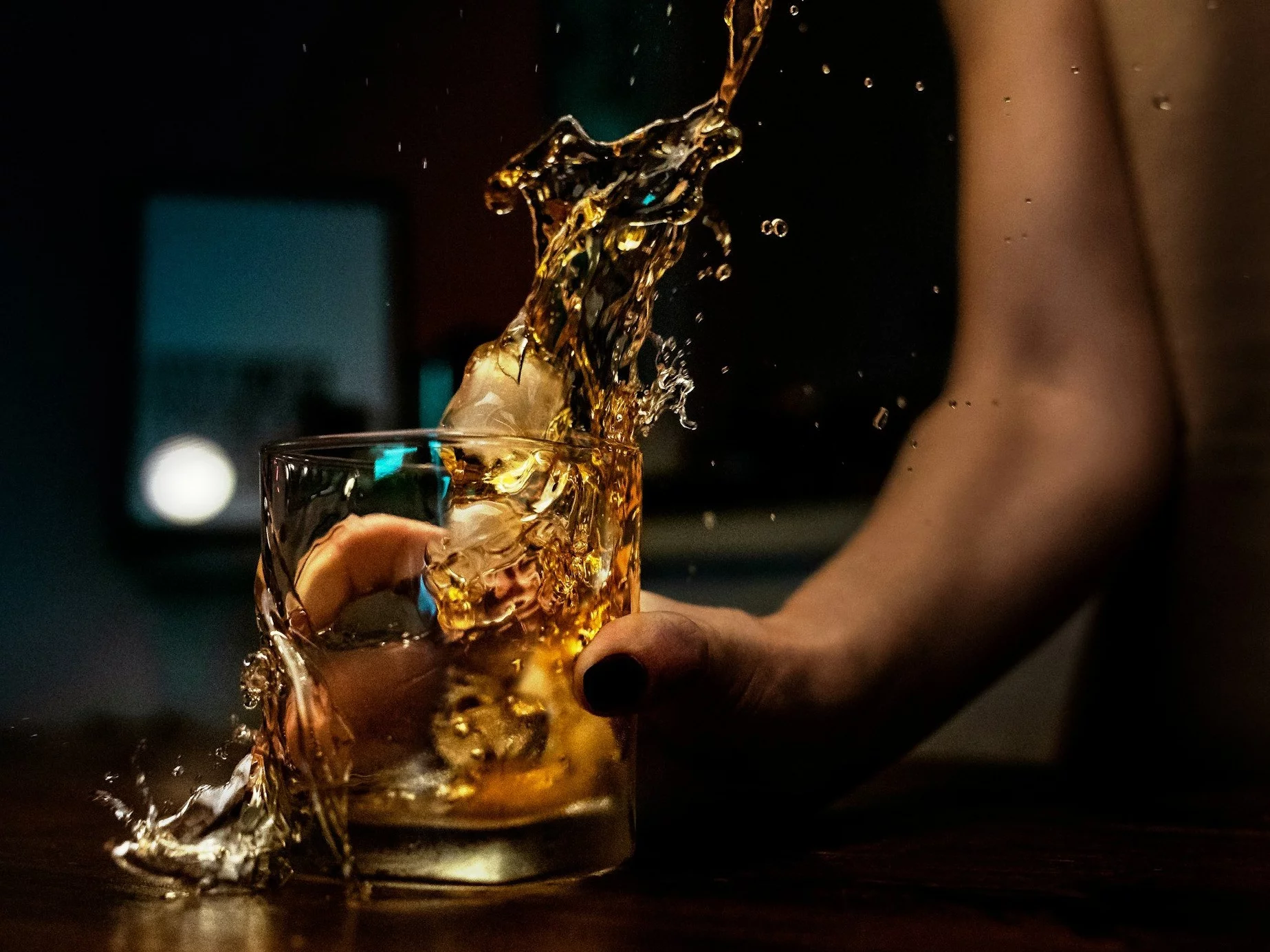 Drink z alkoholem, zdjęcie ilustracyjne