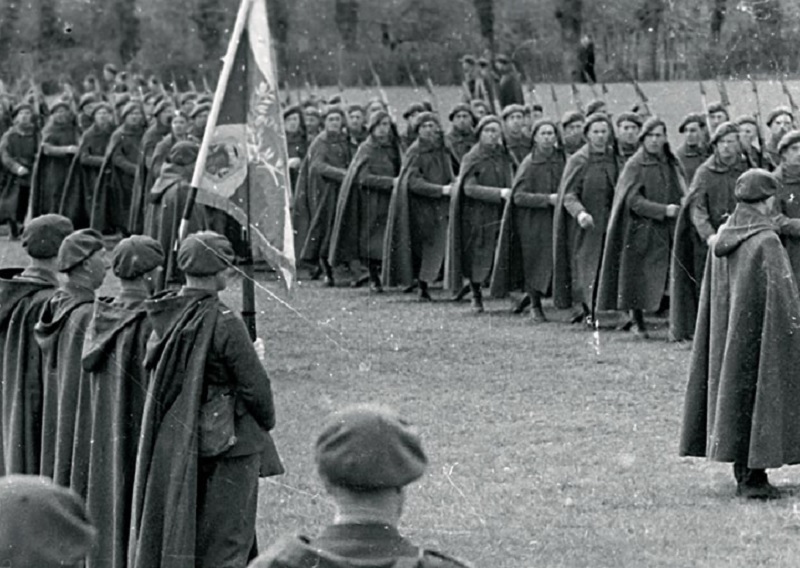 Wręczenie sztandaru Samodzielnej Brygadzie Strzelców Podhalańskich.