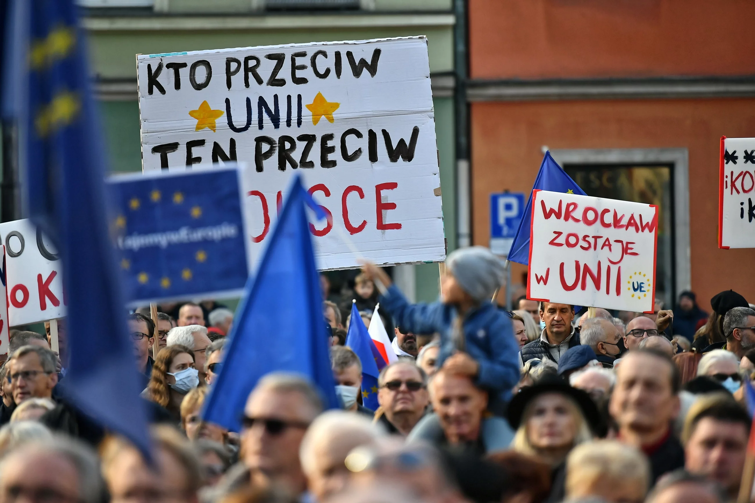 Manifestacja przeciwko wyrokowi Trybunału Konstytucyjnego