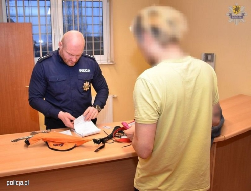 Policja zatrzymała mężczyznę, który zniszczył pomnik św. Jana Pawła II