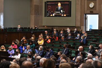 Politycy opozycji podczas uroczystości zaprzysiężenia prezydenta Andrzeja Dudy