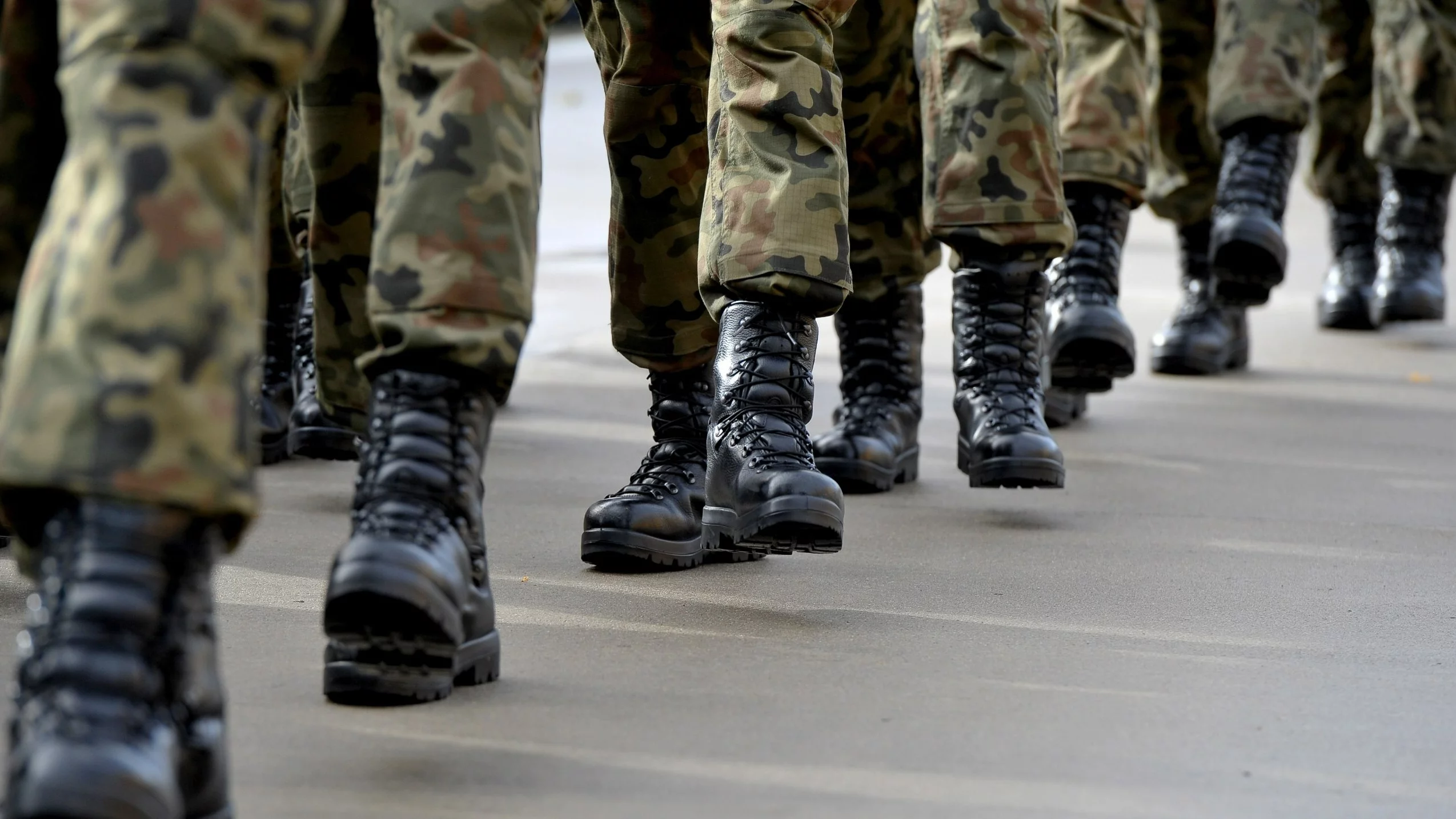 Polscy żołnierze na Ukrainie. Sondaż pokazuje, co myślą Polacy