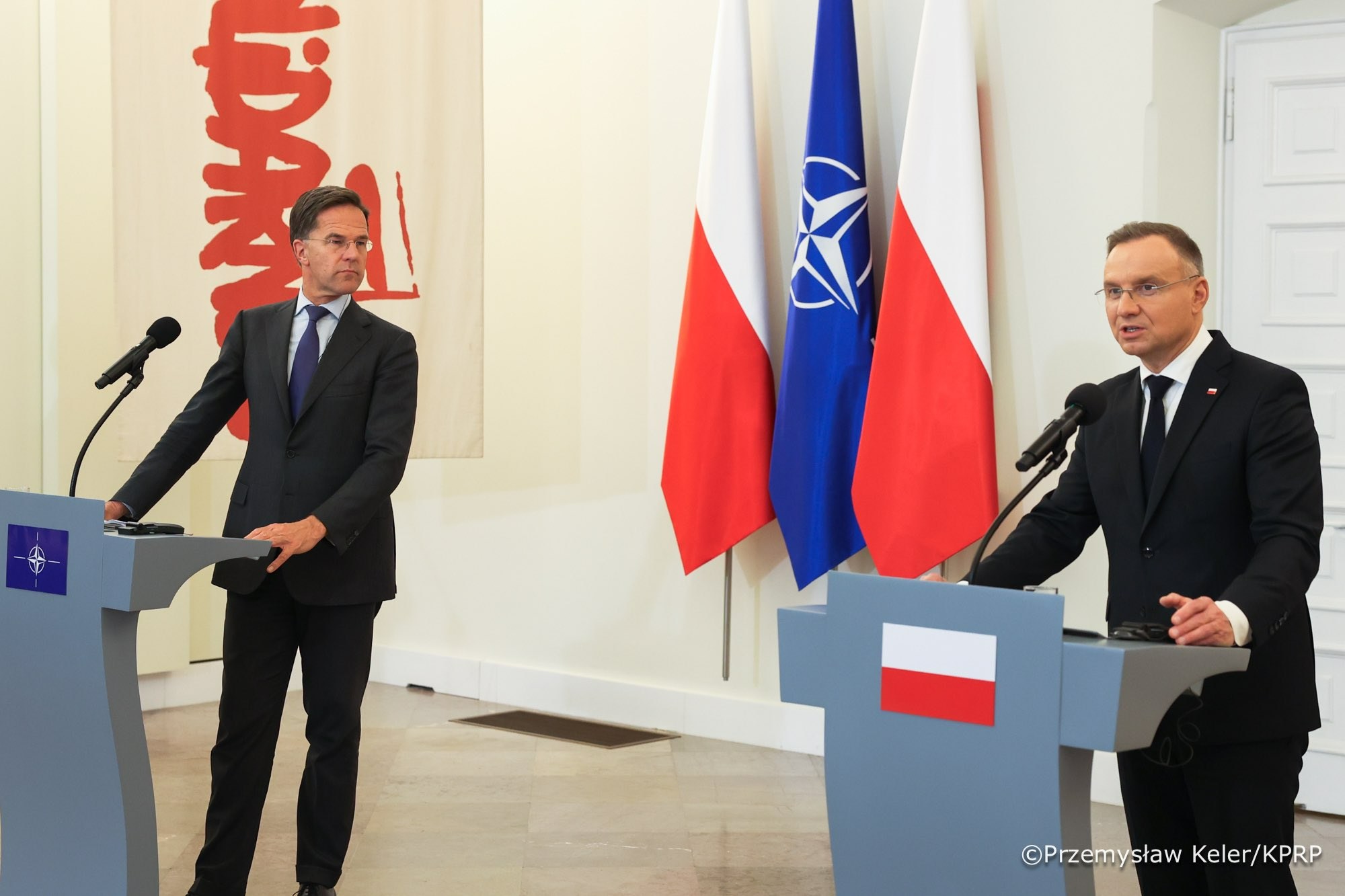 Szef NATO Mark Rutte i prezydent Andrzej Duda