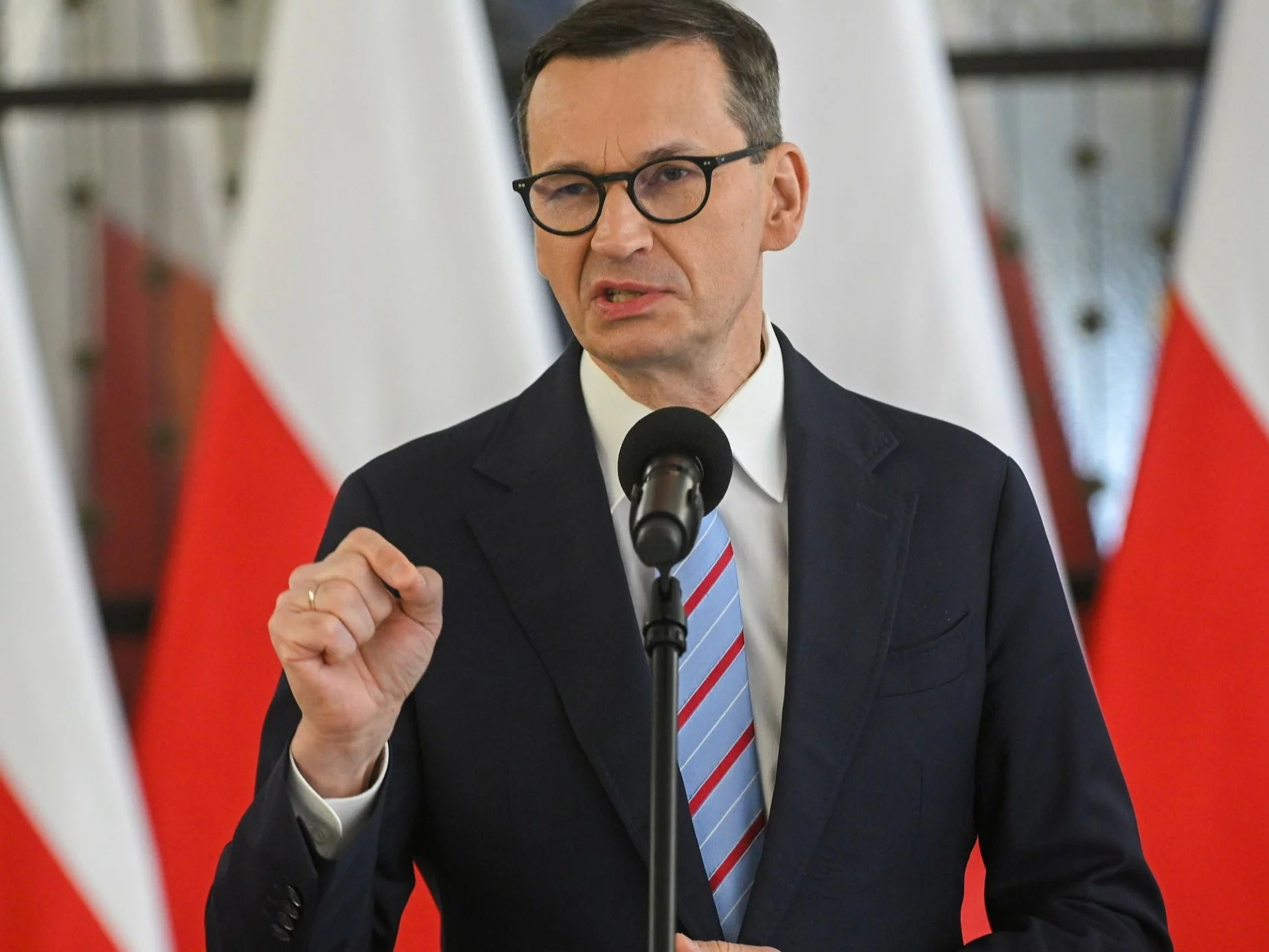 "Polska zmierza ku finansowej katastrofie". Mocny wpis Morawieckiego