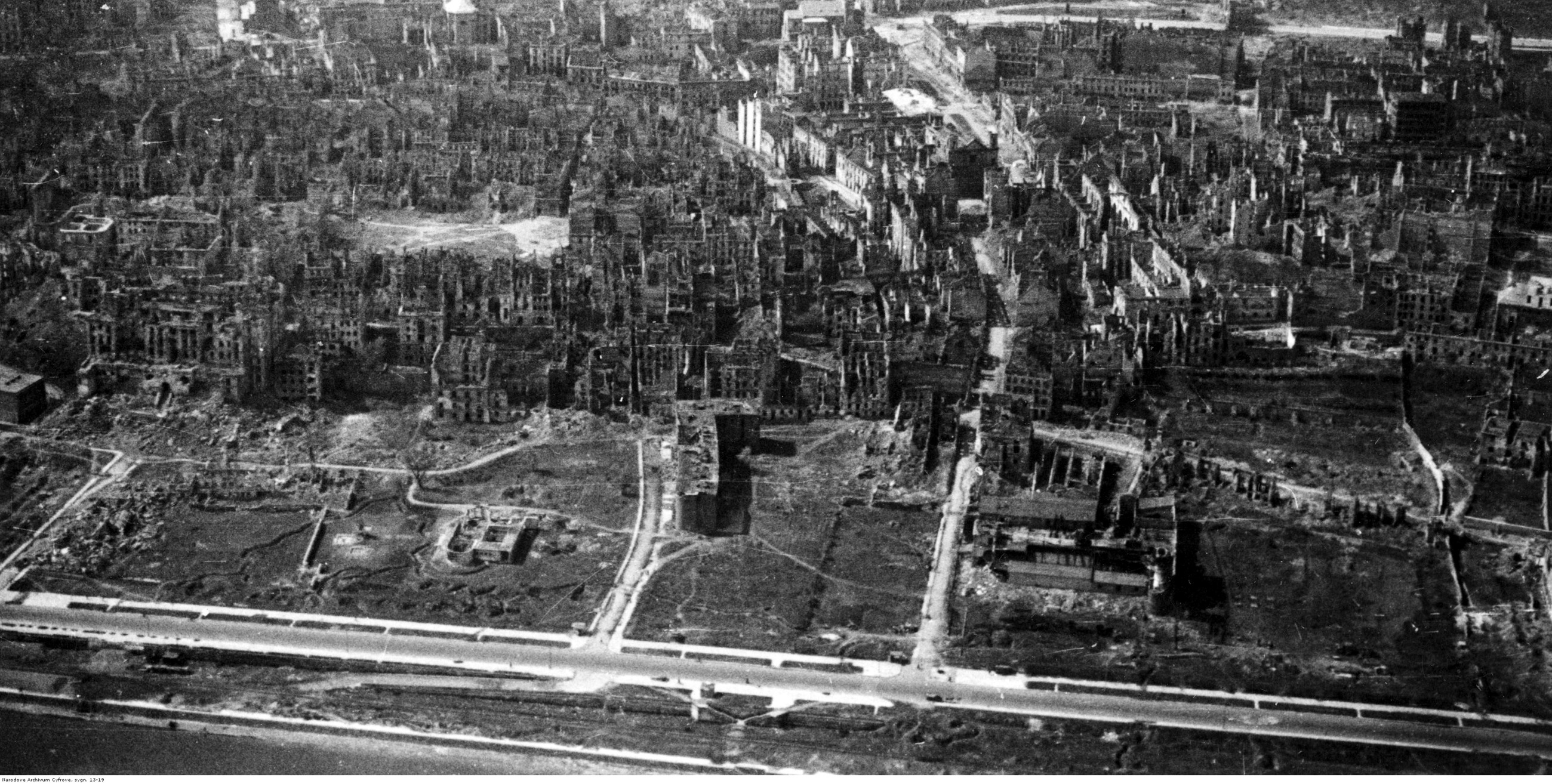 Ruiny warszawskiego Śródmieścia, rok 1946