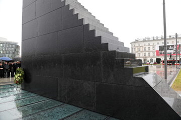 Pomnik Ofiar Tragedii Smoleńskiej 2010 r.