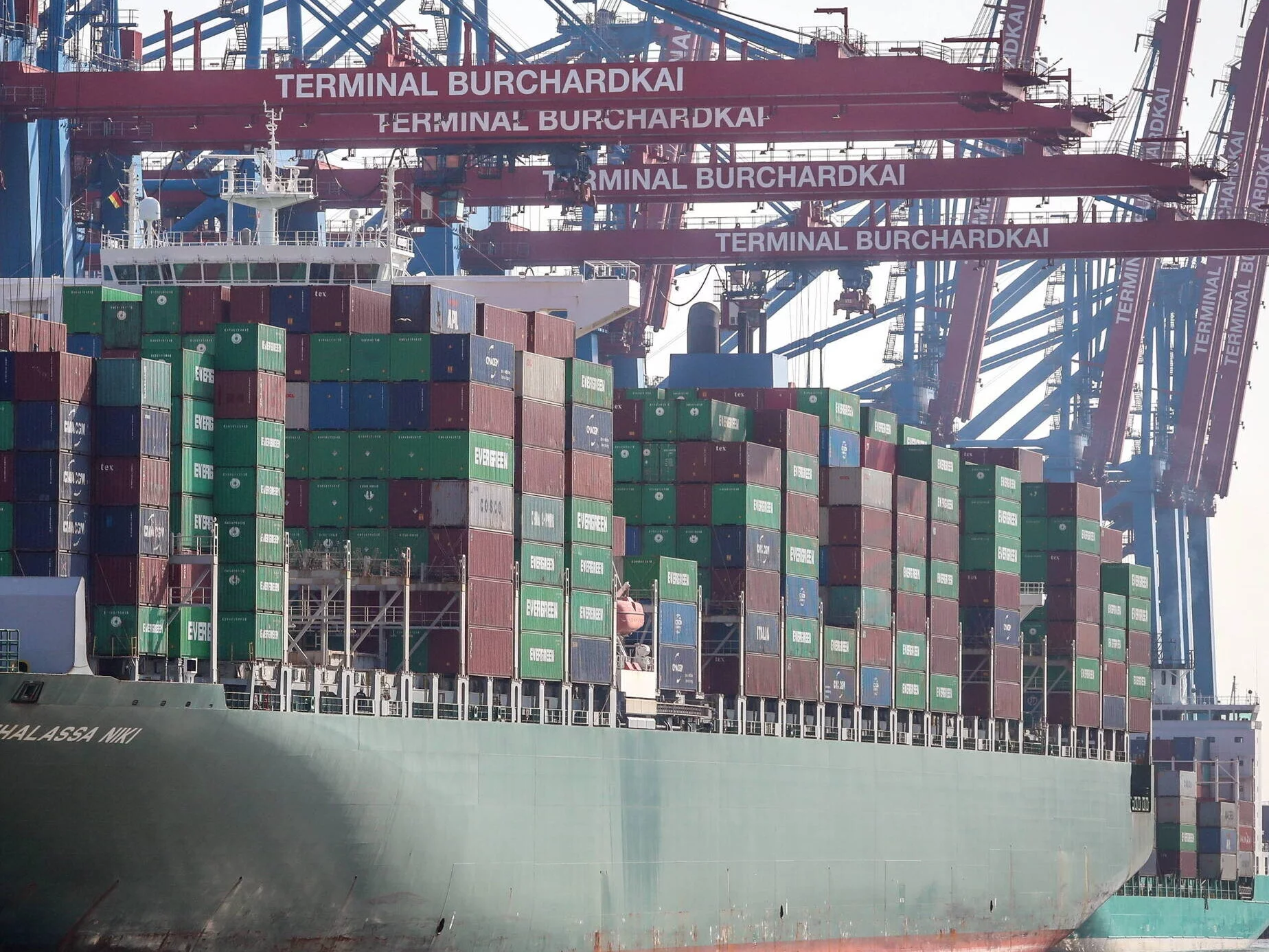 Statek w porcie w Hamburgu