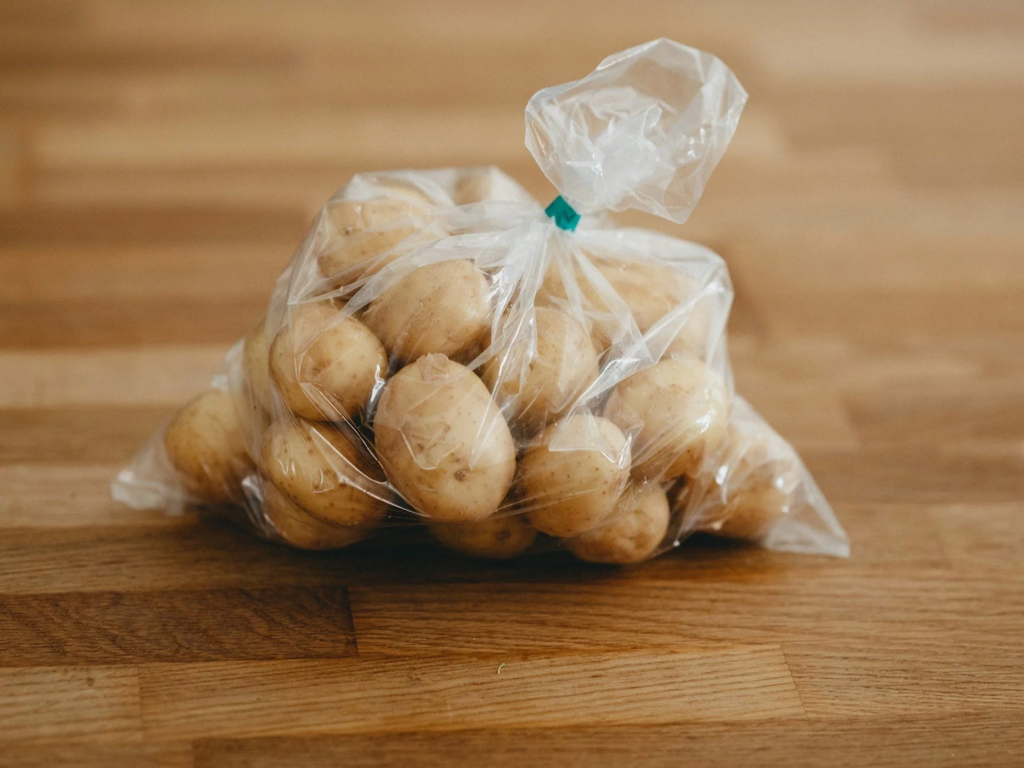 Poseł KO hitem internetu. Pochwaliła się, iż zawiozła do DPS’u worek ziemniaków