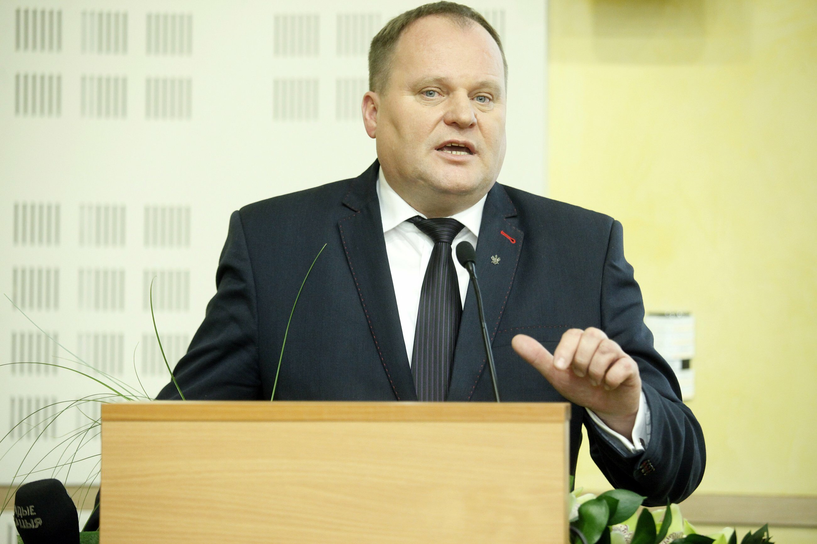 Porozumienie traci posła. Przechodzi do partii Bielana - Vimarsana News
