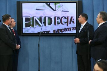 Posłowie Kukiz '15  - Bartosz Jóźwiak, Adam Andruszkiewicz, Sylwester Chruszcz oraz Marek Jakubiak, podczas której ogłoszono założenie w ramach partii nowego stowarzyszenia "Endecja".