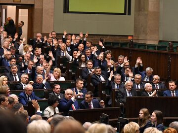 Posłowie w Sejmie, zdjęcie ilustracyjne
