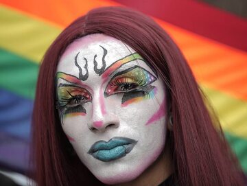 Postać na paradzie LGBT w Meksyku