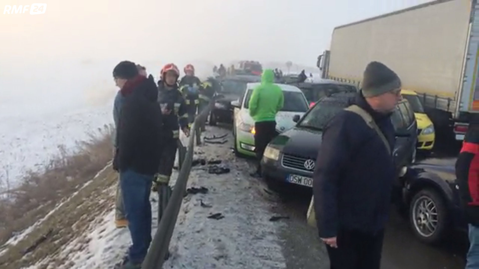 Karambol na Dolnym Śląsku z udziałem 25 aut