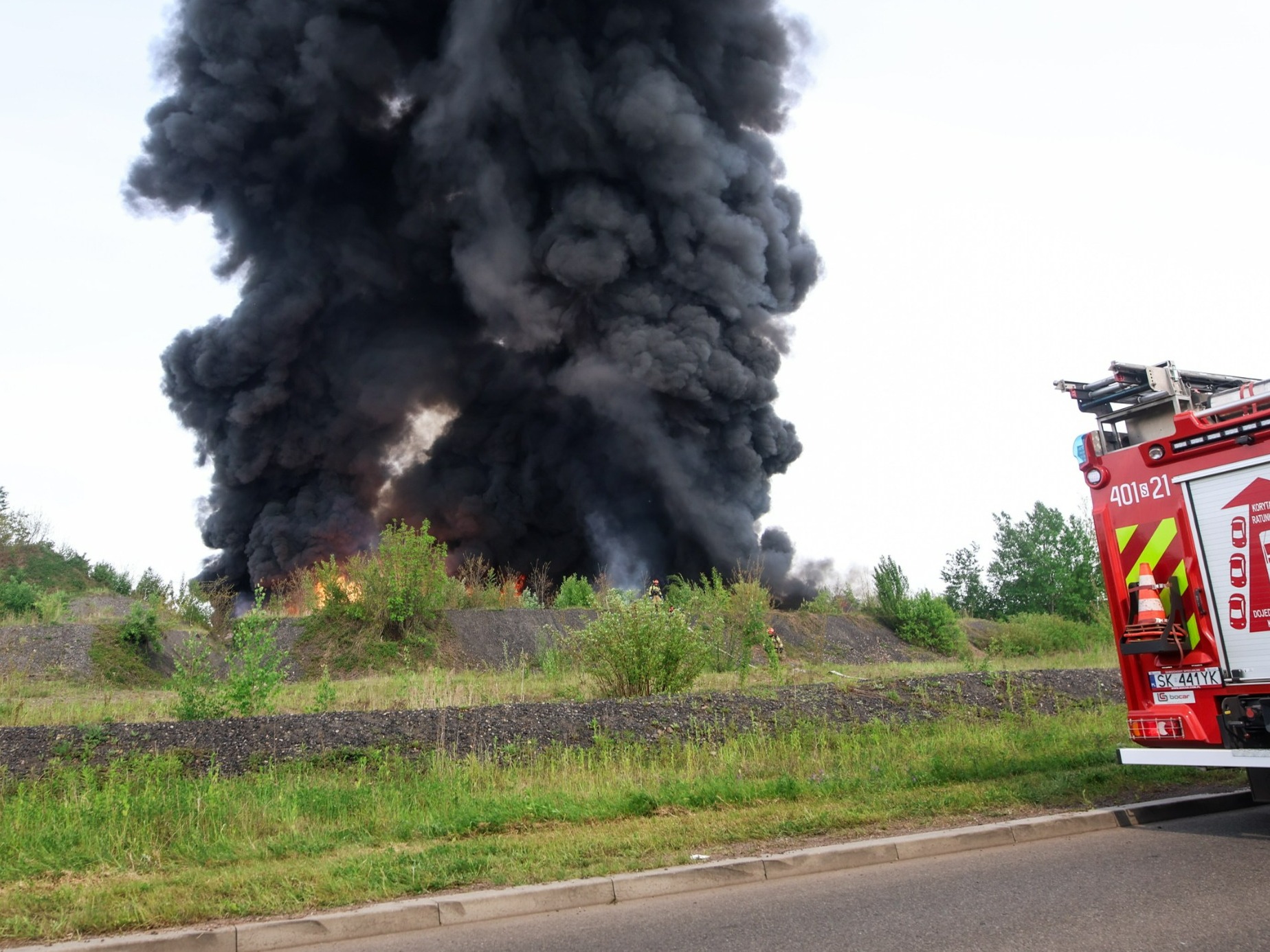 Pożar składowiska materiałów chemicznych w Siemianowicach Śląskich