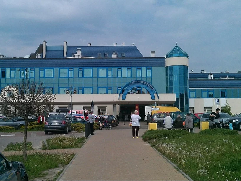 "Potraktowali nas jak śmieci". Burza po decyzji wrocławskiego szpitala