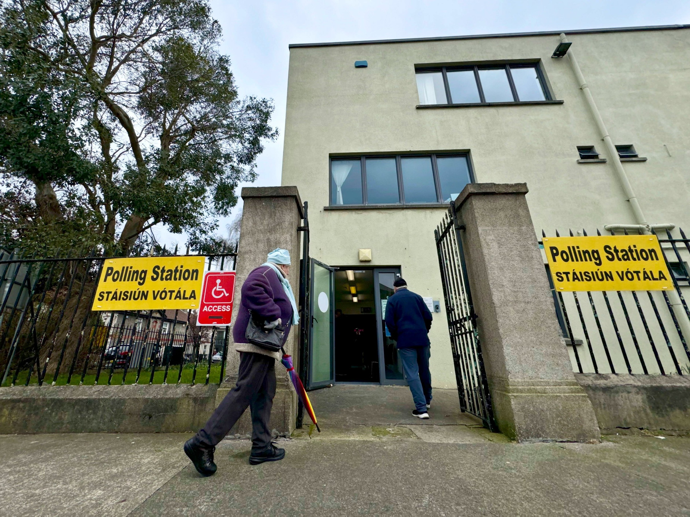 Referendum konstytucyjne w Irlandii. Lokal wyborczy w Dublinie