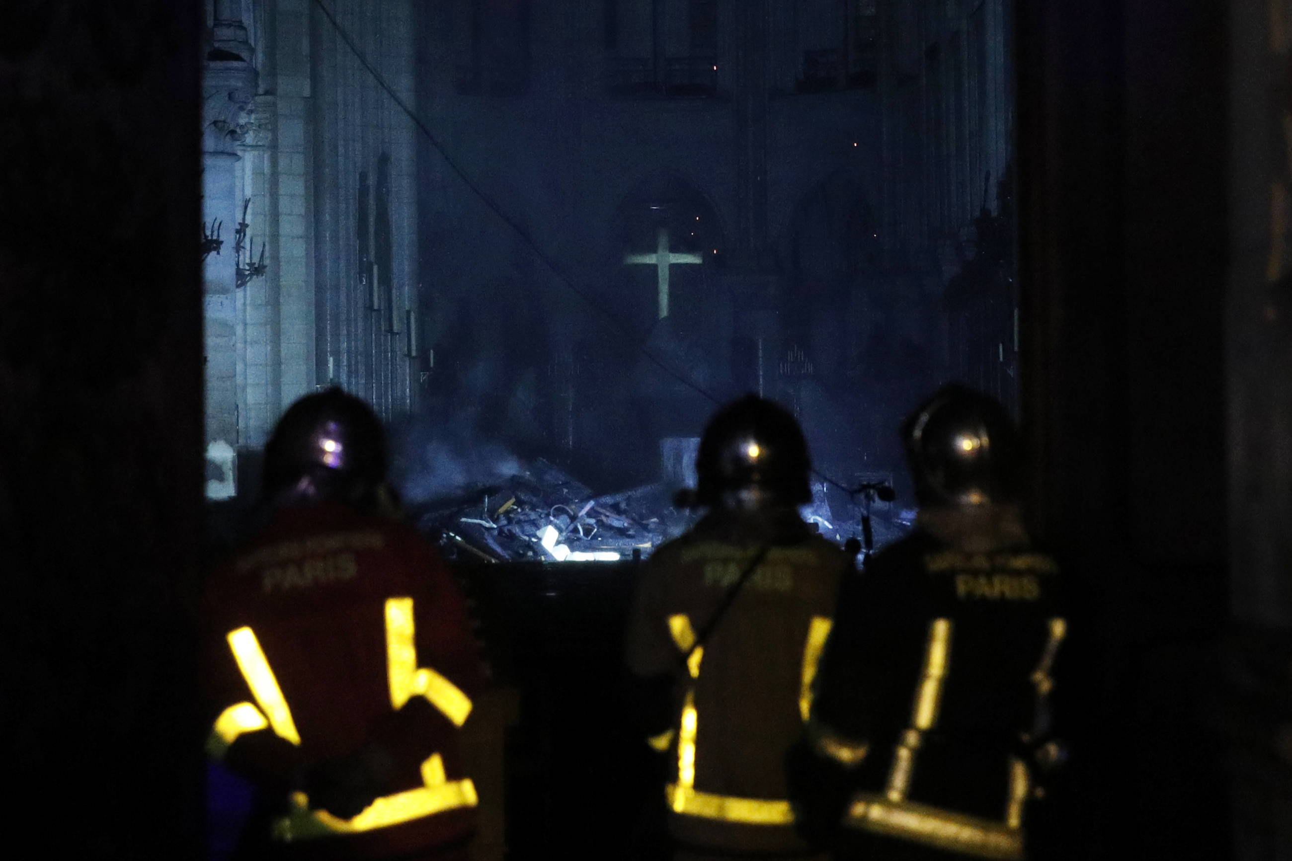 Płonąca katedra Notre-Dame