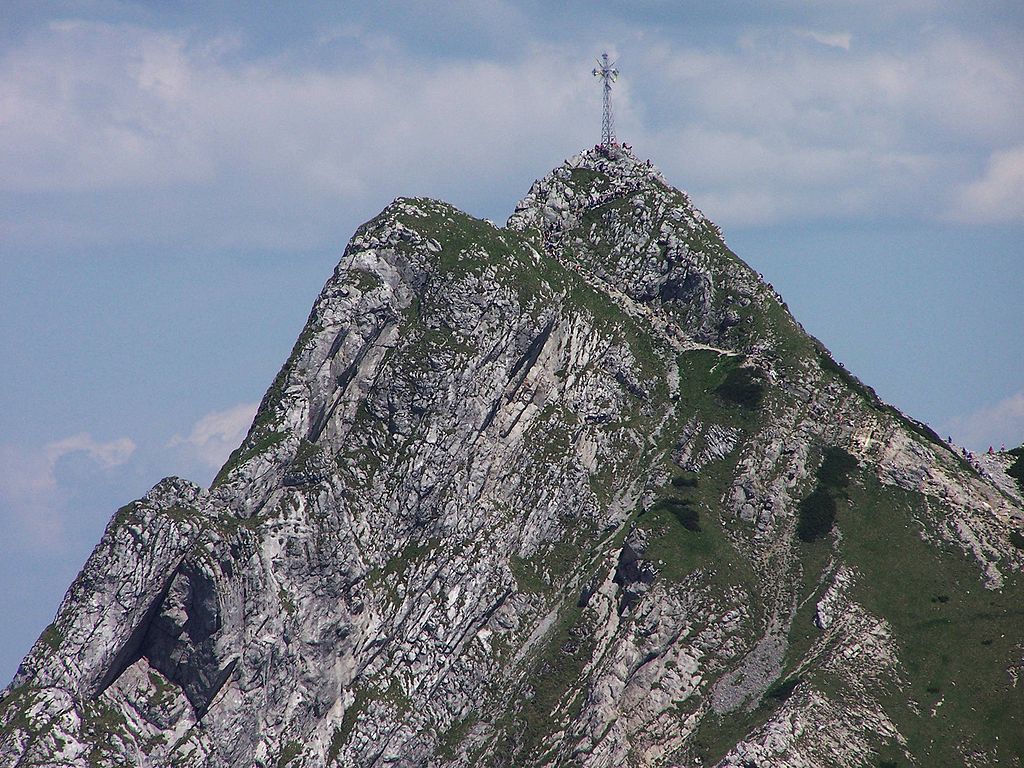 Krzyż na szczycie Giewontu