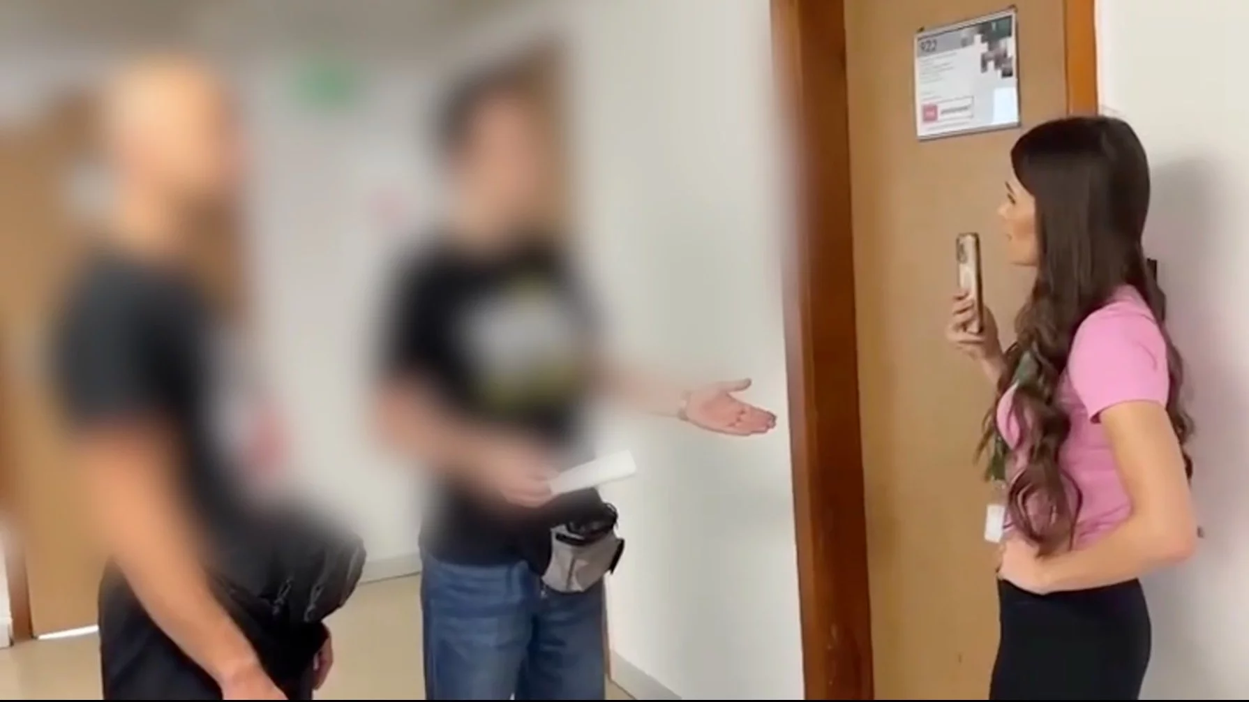 Przemysław G. i Jarosław K. podczas "kontroli" w biurze ukraińskiej firmy w Poznaniu