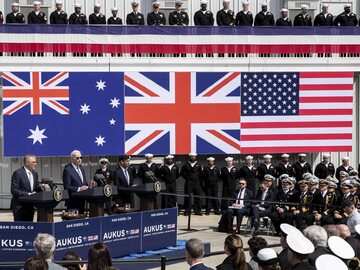 Premier Australii Anthony Albanese, prezydent USA Joe Biden i premier Wlk. Brytanii Rishi Sunak