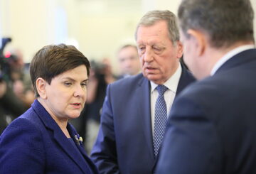 Premier Beata Szydło i minister środowiska Jan Szyszko