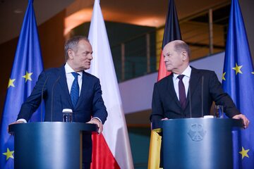 Premier Donald Tusk i kanclerz Olaf Scholz na konferencji prasowej w Berlinie