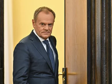 Premier Donald Tusk podczas konferencji prasowej po posiedzeniu rządu w siedzibie KPRM w Warszawie