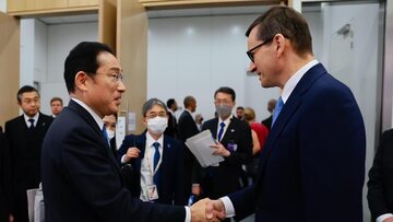 Premier Japonii Fumio Kishida i Mateusz Morawiecki