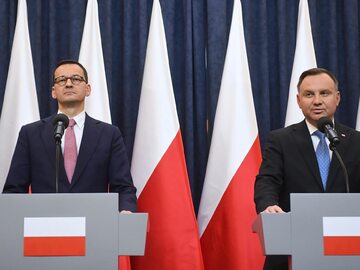 Premier Mateusz Morawiecki i prezydent Andrzej Duda na wspólnej konferencji prasowej