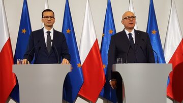 Premier Mateusz Morawiecki i szef MSWiA Joachim Brudziński