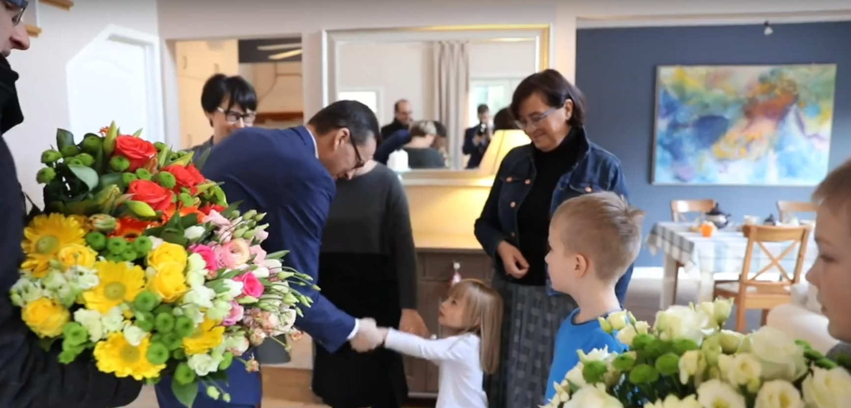 "Ileż to było nieprzespanych nocy". Morawiecki o programie Mama4+