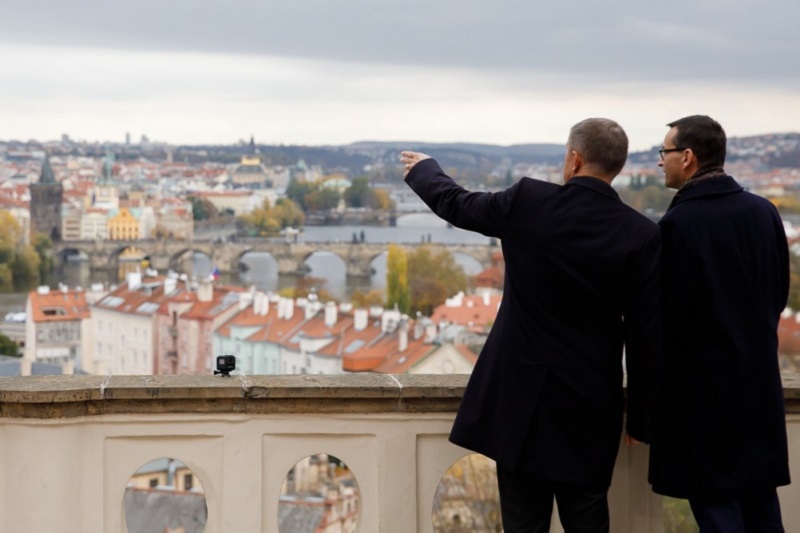 Premier Mateusz Morawiecki w Pradze