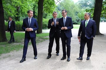 Premierzy Słowacji, Czech, Polski i Węgier