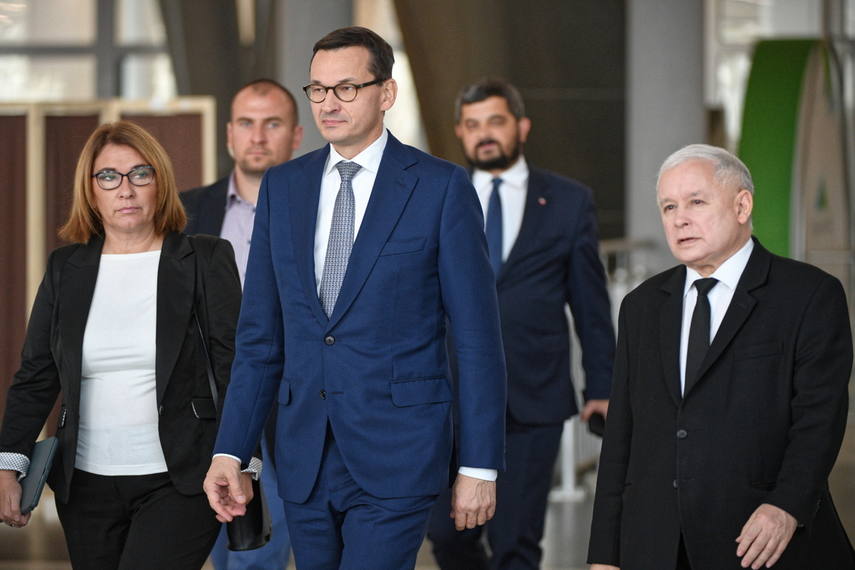 Beata Mazurek, Mateusz Morawiecki, Jarosław Kaczyński